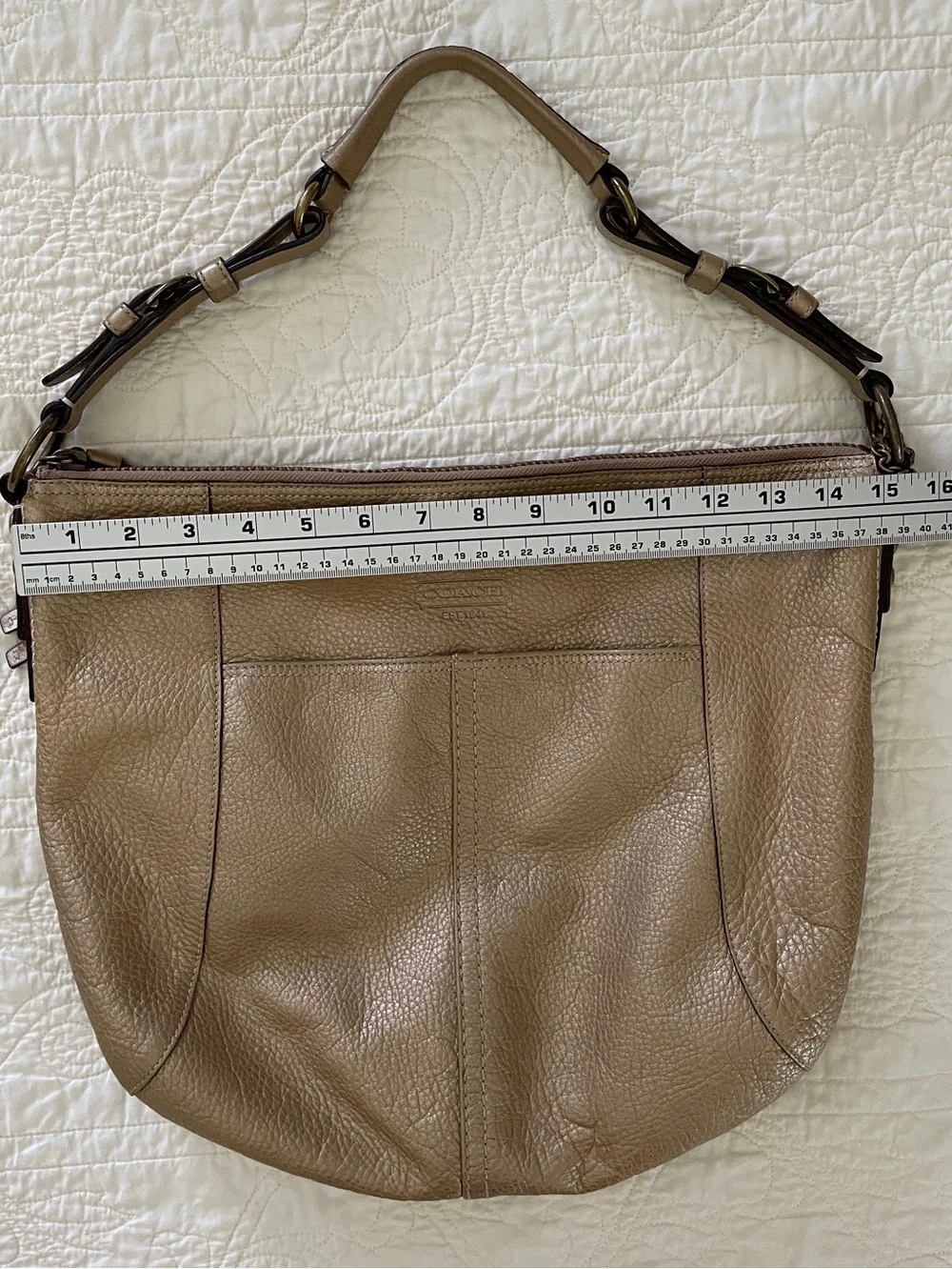Vtg Coach Hobo Bag Purse Metallic Gold Leather Pebble